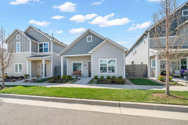 415 E Park Pl, Andover, KS 67002