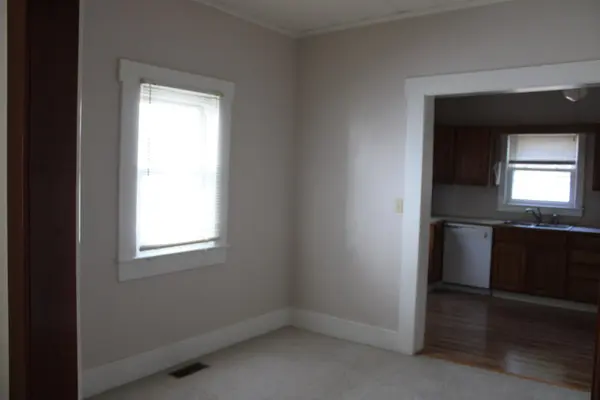 710 E 14th Ave, Winfield, KS 67156