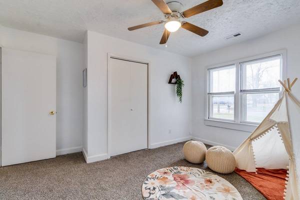 1524 E 12th st, Newton, KS 67114