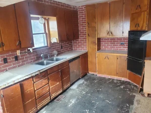 427 S 2nd, Arkansas City, KS 67005
