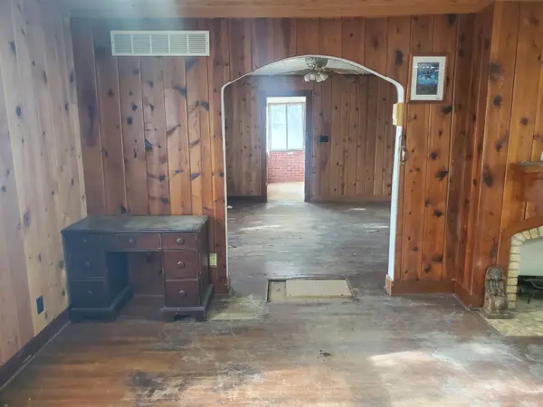 427 S 2nd, Arkansas City, KS 67005