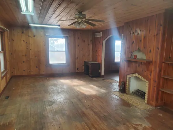 427 S 2nd, Arkansas City, KS 67005