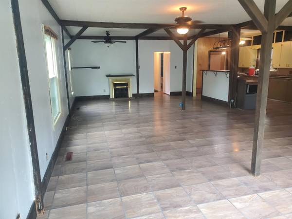 1112 N 4th, Arkansas City, KS 67005