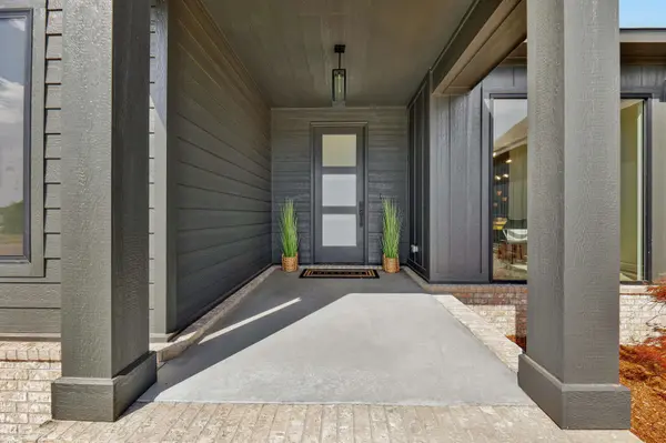 2530 N Emerald Ct, Andover, KS 67002