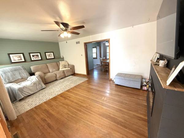 906 N Cedar St, Medicine Lodge, KS 67104