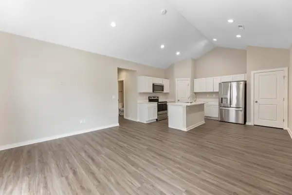 12105 / 12107 W Shadow Lakes St, Maize, KS 67205-5261