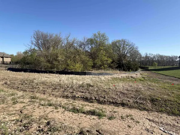 2912 E Kay St, Derby, KS 67037