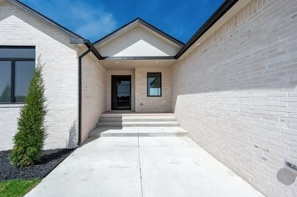 4817 N Bridgewood Ct, Wichita, KS 67226