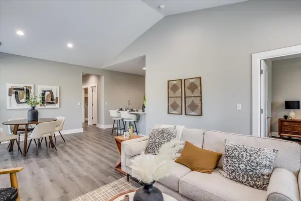 16340-16342 W Lynndale St, Goddard, KS 67052