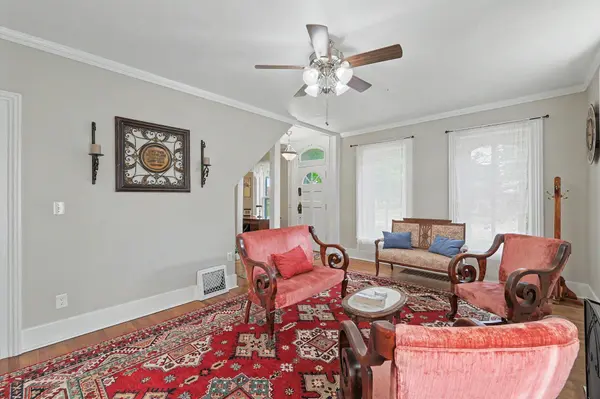 303 E 5th St, Newton, KS 67114