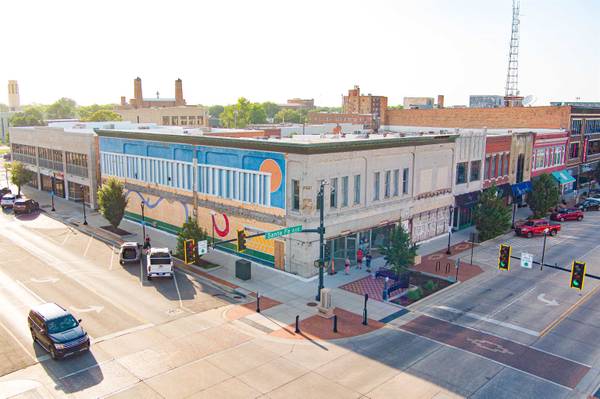 101 N Santa Fe Ave, Salina, KS 67401