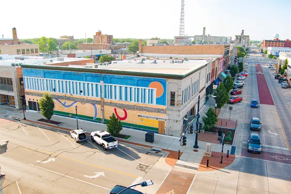 101 N Santa Fe Ave, Salina, KS 67401