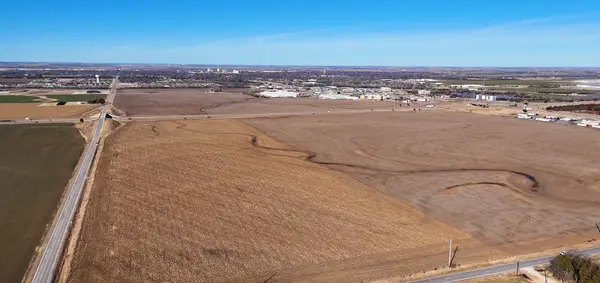 00001 17th Avenue, Mcpherson, KS 67460