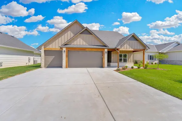 742 N Rainbow Lake Ct., Wichita, KS 67235