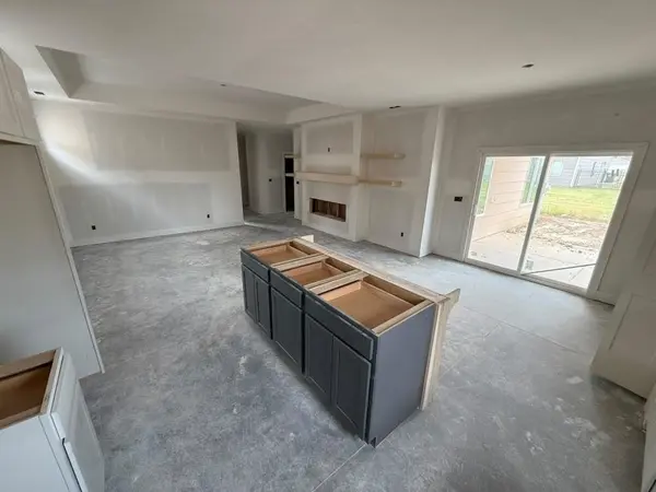5079 N Toben Dr., Bel Aire, KS 67226