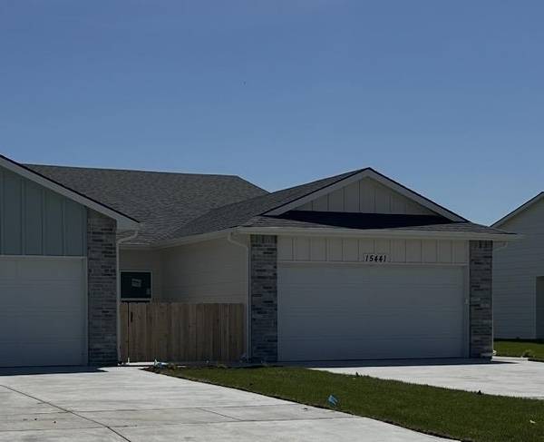 15439-15441 W Josephine St, Goddard, KS 67052