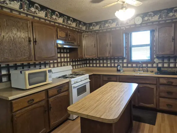 512 N Greenwood Ave, Severy, KS 67137