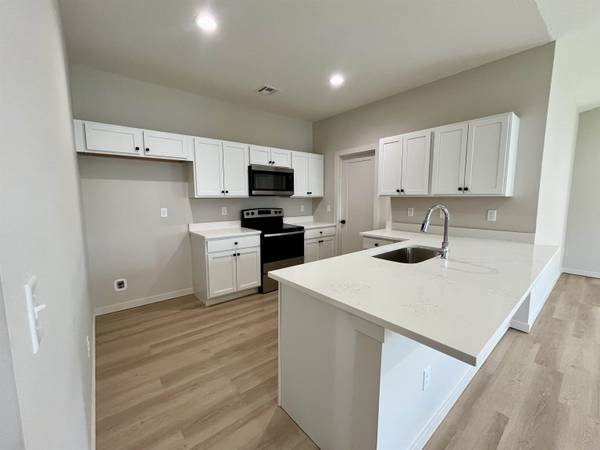 15419 W Josephine St, Goddard, KS 67052