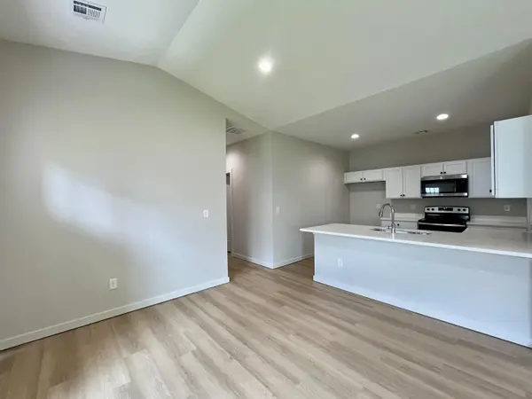 15409 W Josephine St, Goddard, KS 67052