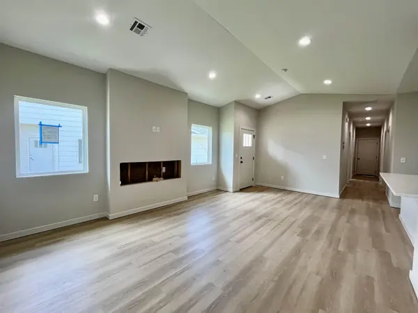 15407 W Josephine St, Goddard, KS 67052