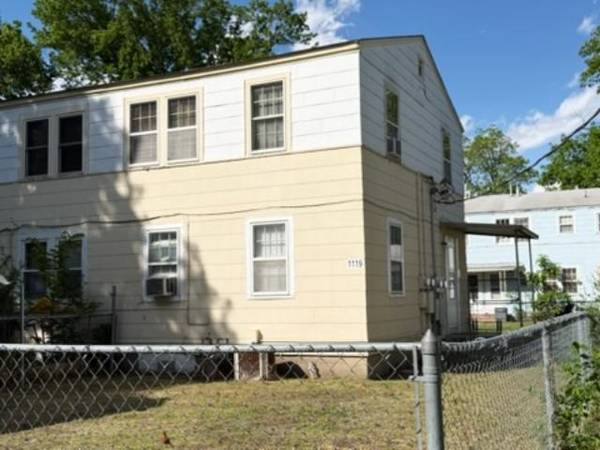 1119 S Pershing Ave, Wichita, KS 67218