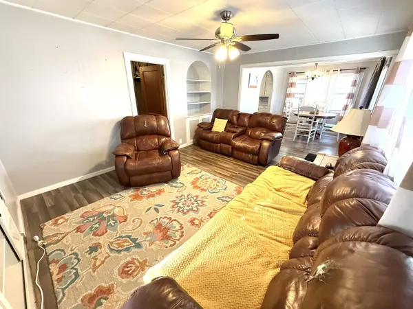 142 W Ave B, Attica, KS 67009