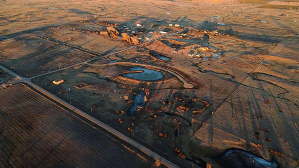 Silver Lake Rd, Haven, KS 67543
