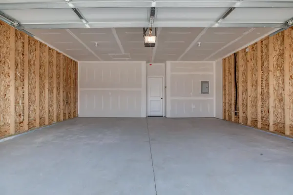 16686-16688 W Lynndale, Goddard, KS 67052