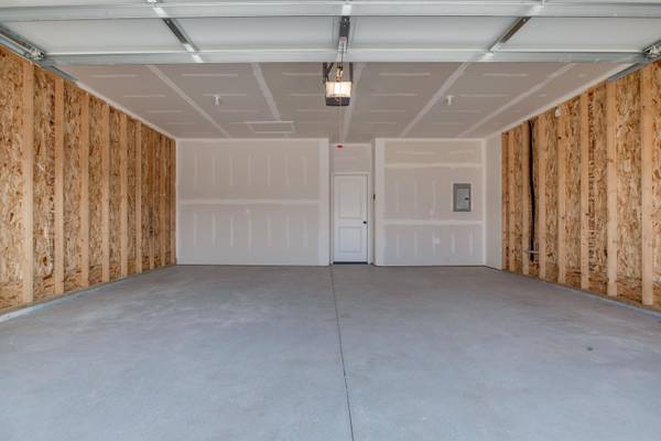 16686-16688 W Lynndale, Goddard, KS 67052