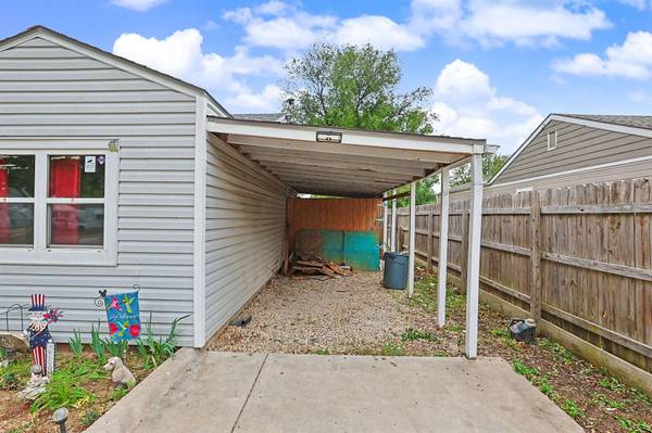 1409 E Alta, Wichita, KS 67216