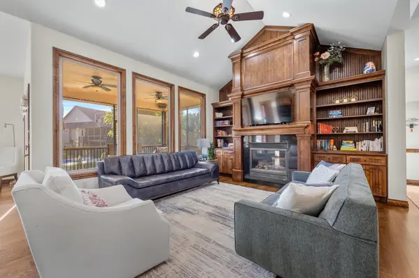 1427 E Timber Falls Ct, Andover, KS 67002