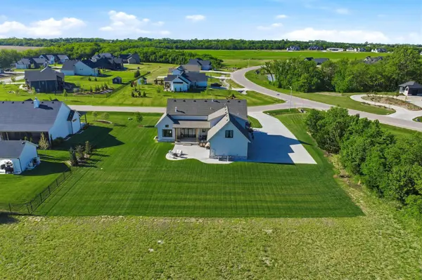 200 Cedar Ranch Ct, Derby, KS 67037
