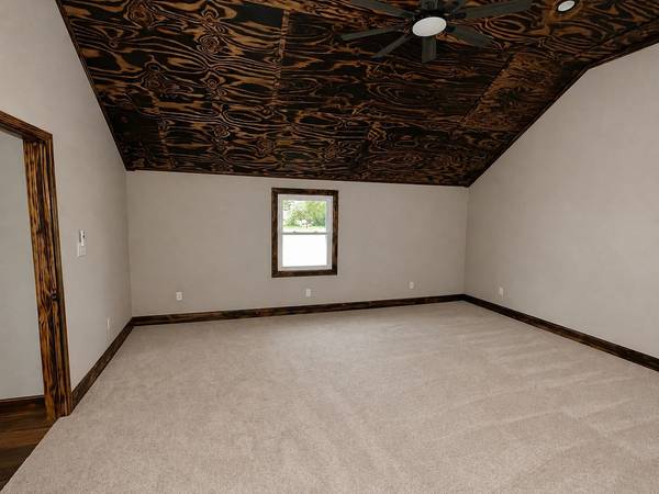 904 E 5th Ave., Winfield, KS 67156