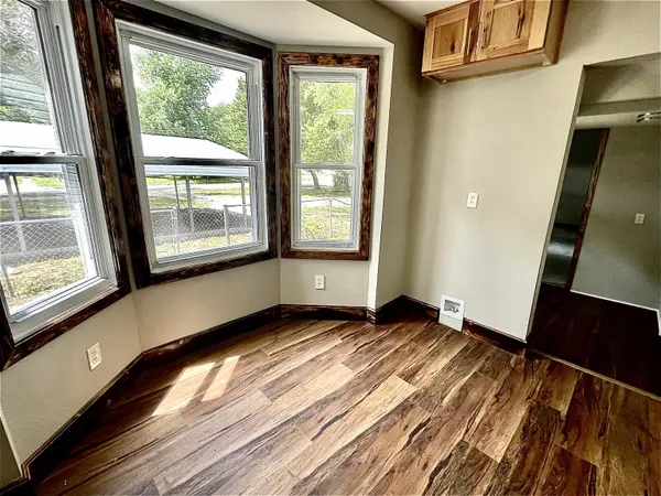 904 E 5th Ave., Winfield, KS 67156