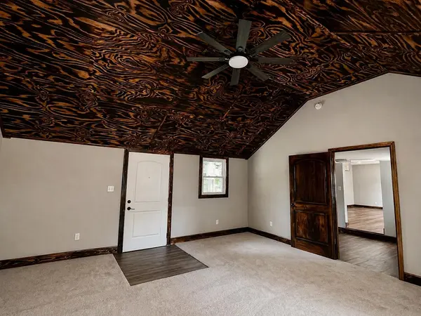 904 E 5th Ave., Winfield, KS 67156