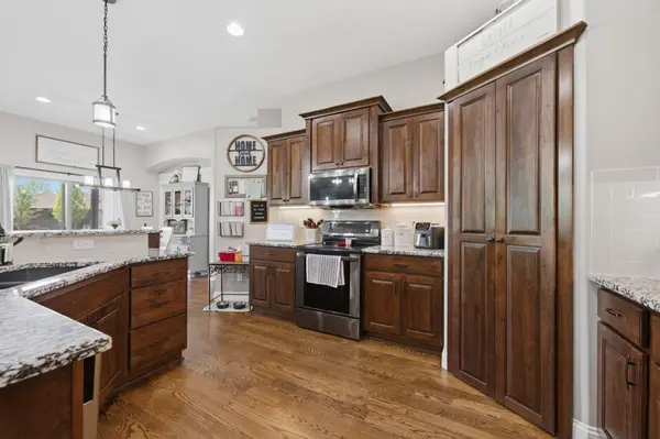 413 W Cherry Oaks, Cheney, KS 67025