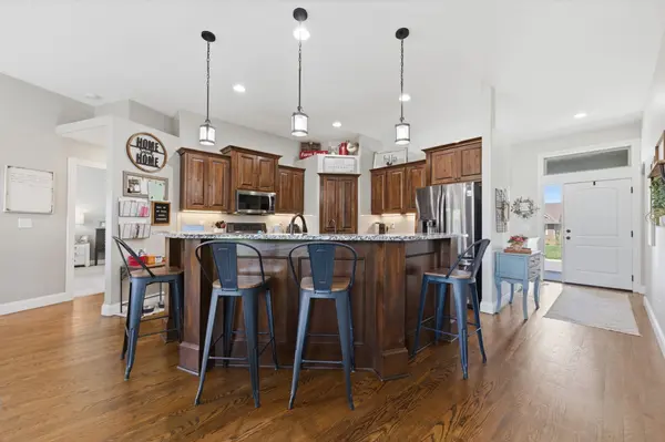 413 W Cherry Oaks, Cheney, KS 67025
