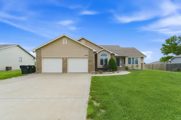 1216 S Chestnut St., Halstead, KS 67056