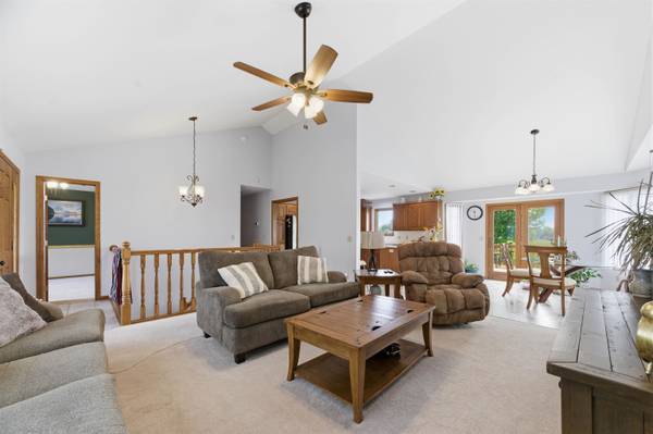 1216 S Chestnut St., Halstead, KS 67056