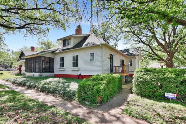 621 E 7th, Newton, KS 67114