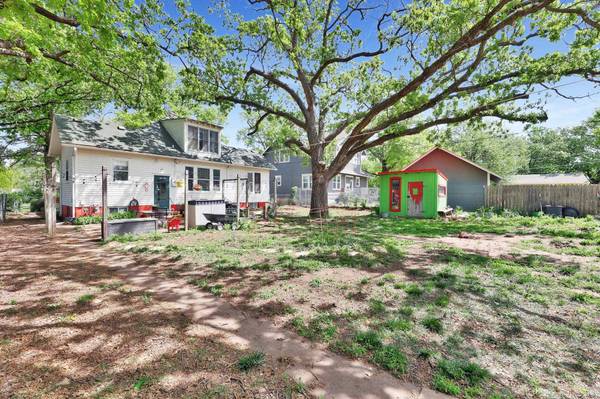 621 E 7th, Newton, KS 67114