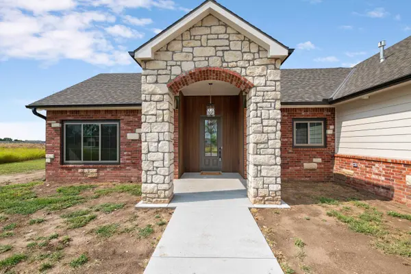 4913 W Calvert, Wichita, KS 67215