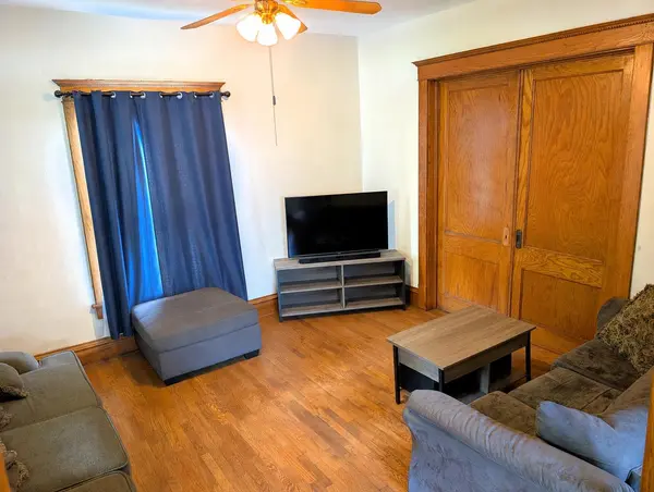 502 S 8th St, Salina, KS 67401