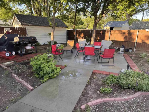 624 W Crawford St., Salina, KS 67401