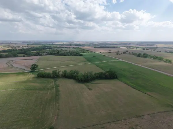 1024 Cherokee Road, Clay Center, KS 67432