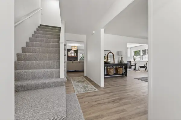 116 N Burr Oak Rd, Wichita, KS 67206