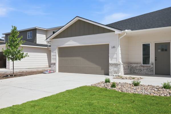 185-187 N Mendocino Ct, Goddard, KS 67235