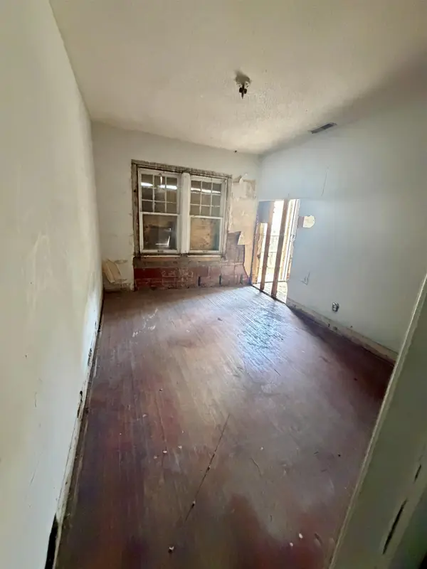 442 N Minnesota, Wichita, KS 67214