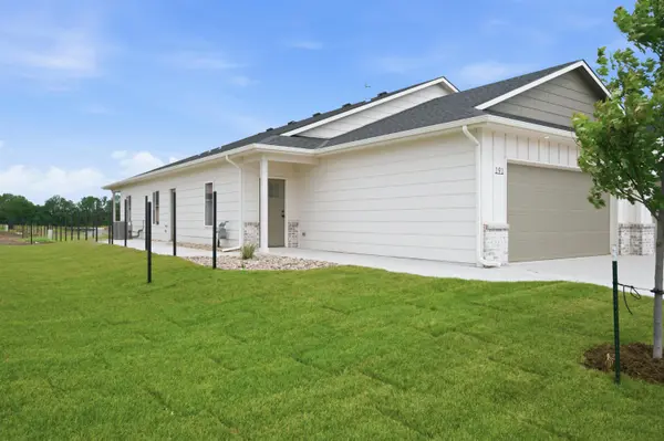 193 N Mendocino St, Goddard, KS 67052