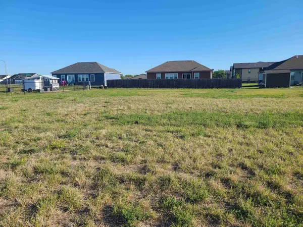1407 Curtiss Dr., Mcpherson, KS 67460